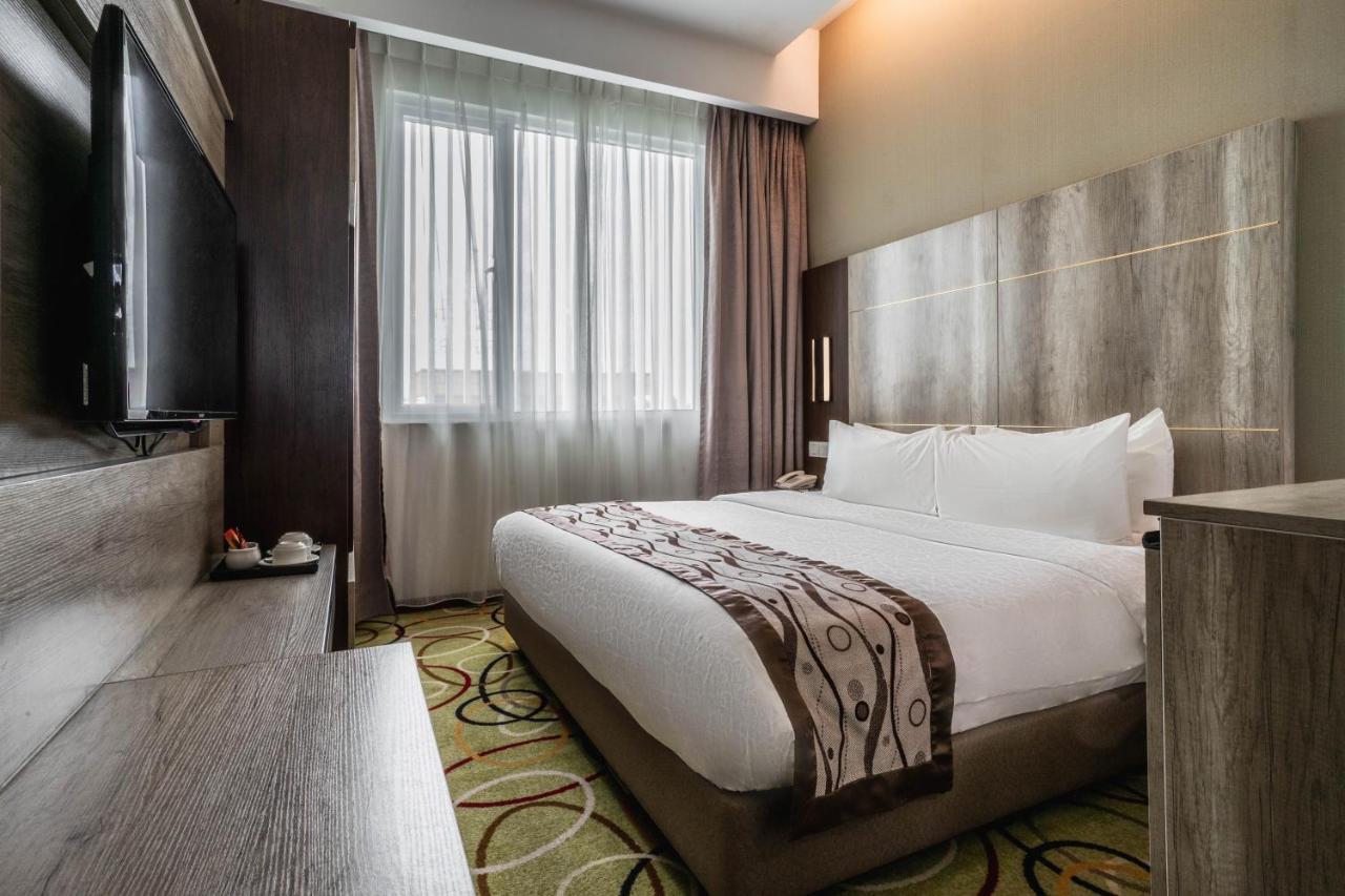 Ano Hotel Мири Екстериор снимка