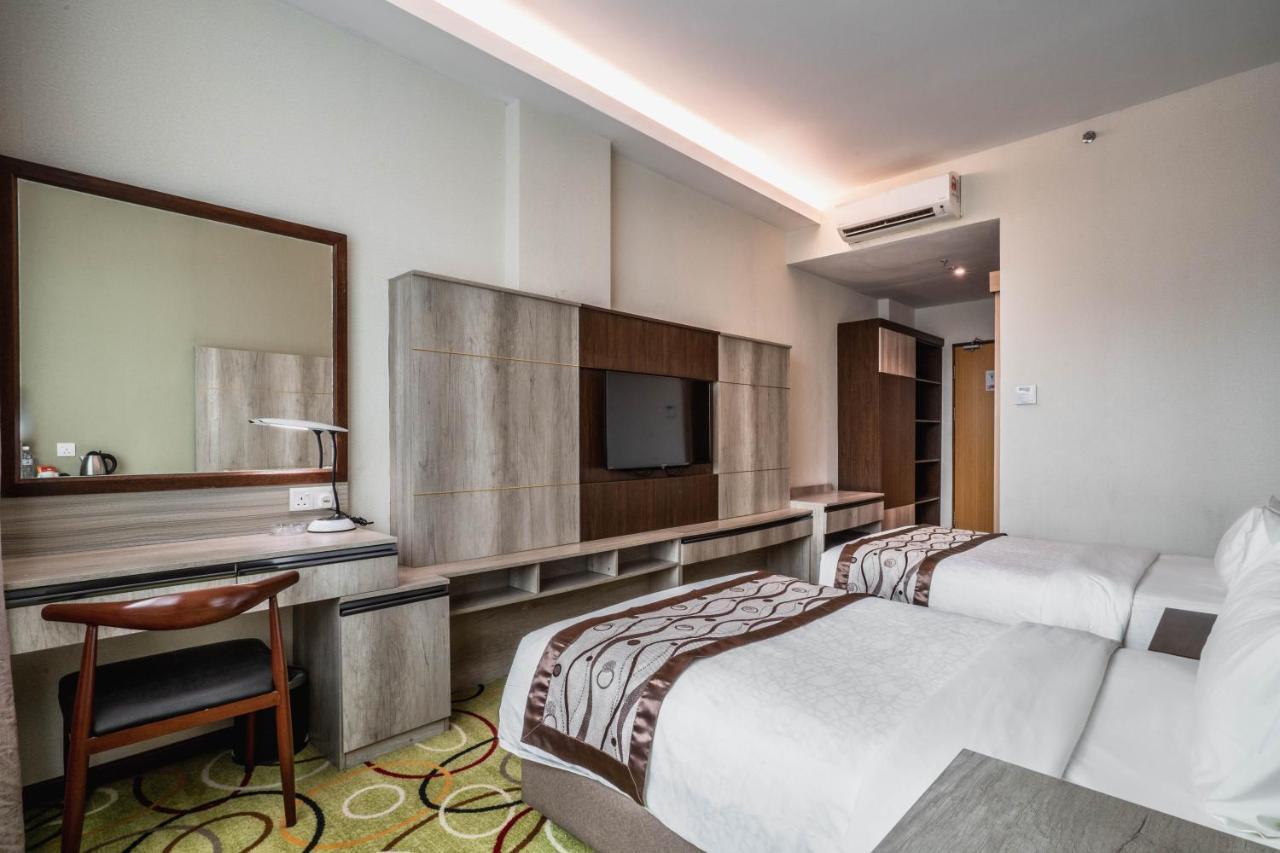 Ano Hotel Мири Екстериор снимка