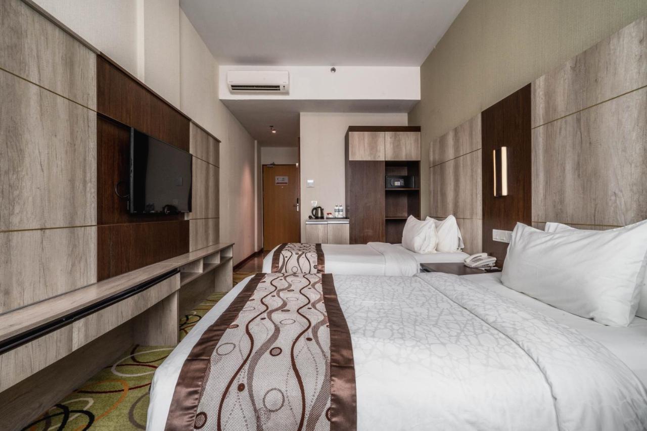 Ano Hotel Мири Екстериор снимка