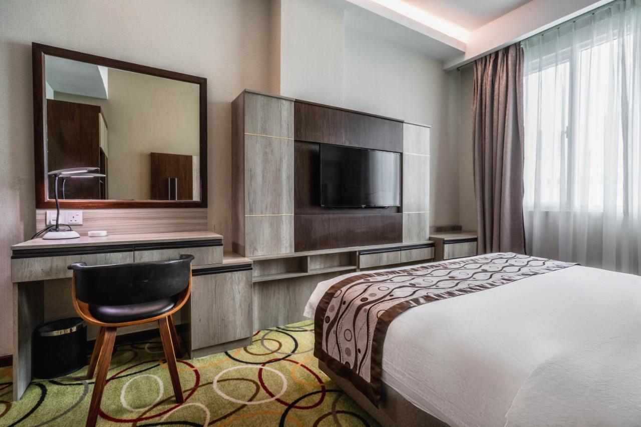 Ano Hotel Мири Екстериор снимка