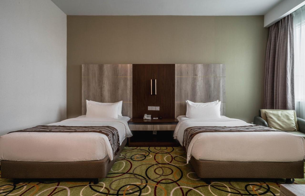 Ano Hotel Мири Екстериор снимка