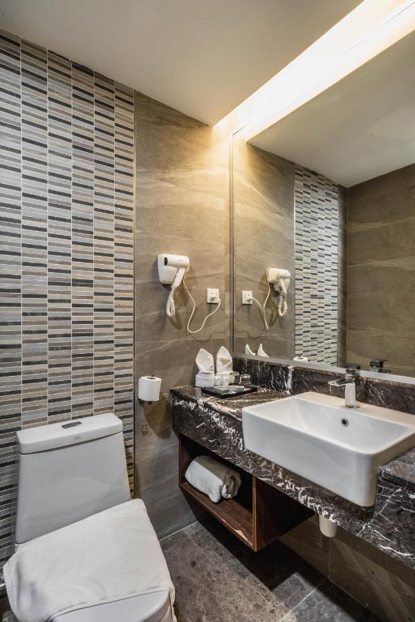 Ano Hotel Мири Екстериор снимка
