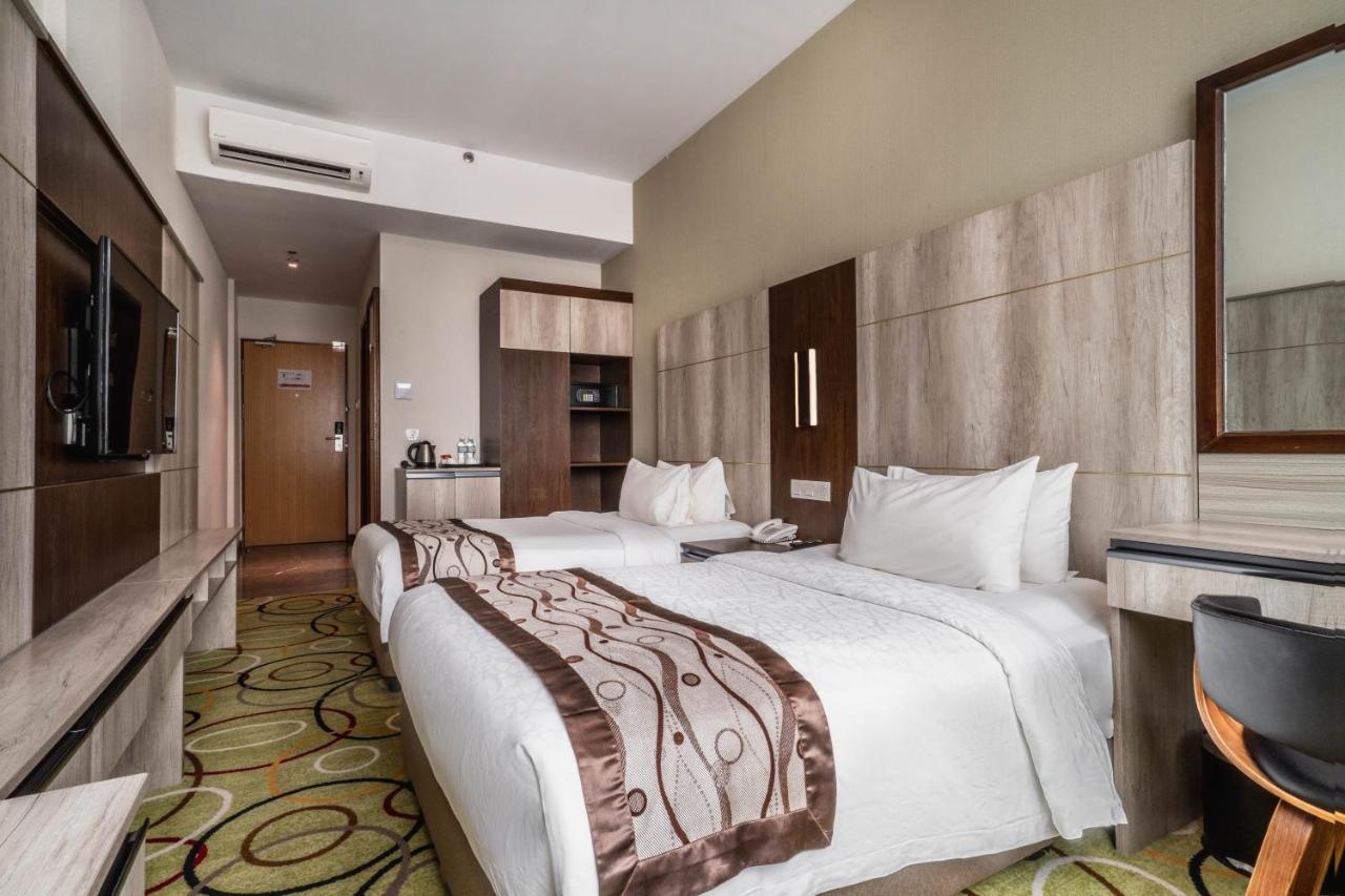 Ano Hotel Мири Екстериор снимка
