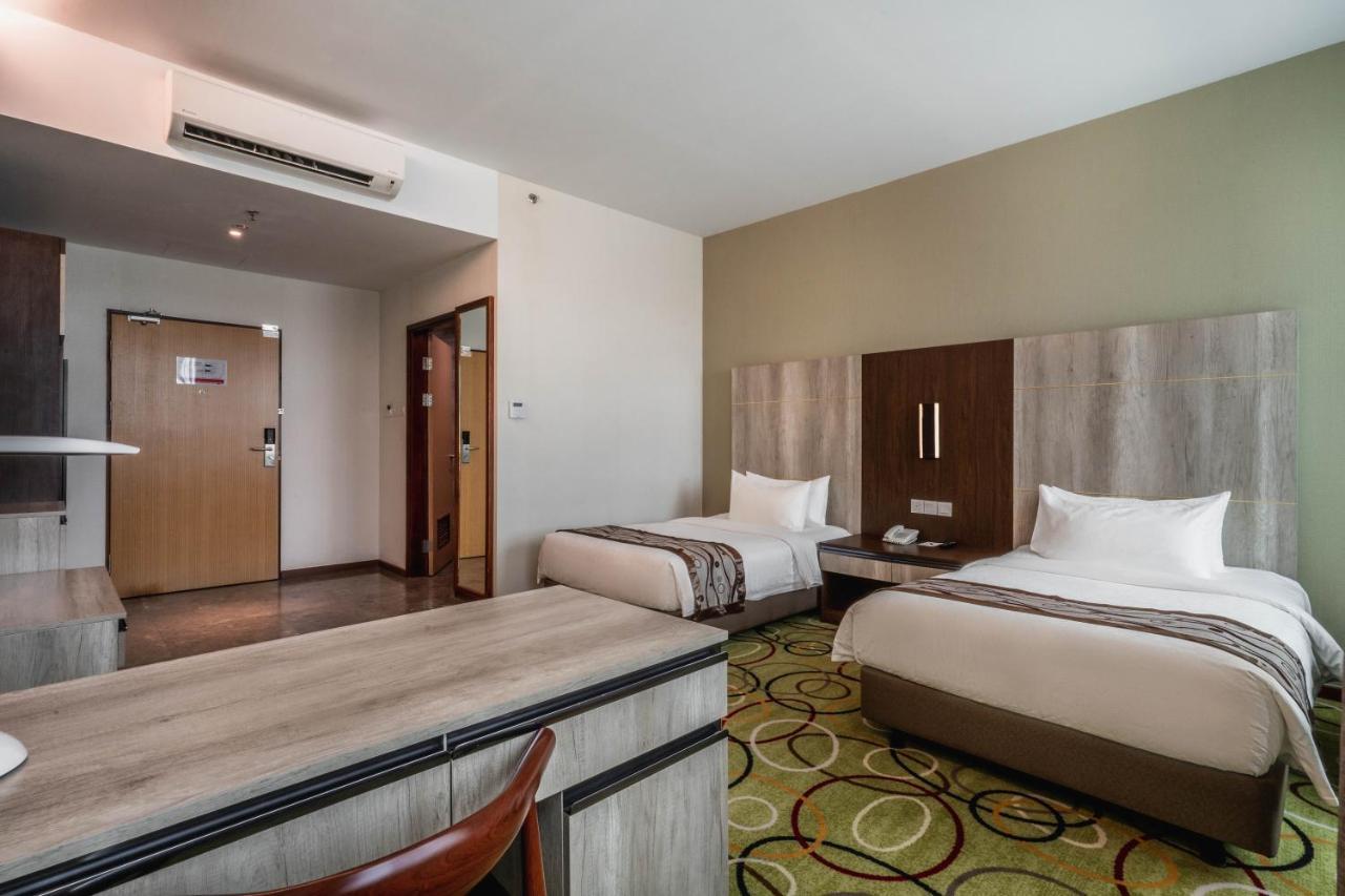 Ano Hotel Мири Екстериор снимка