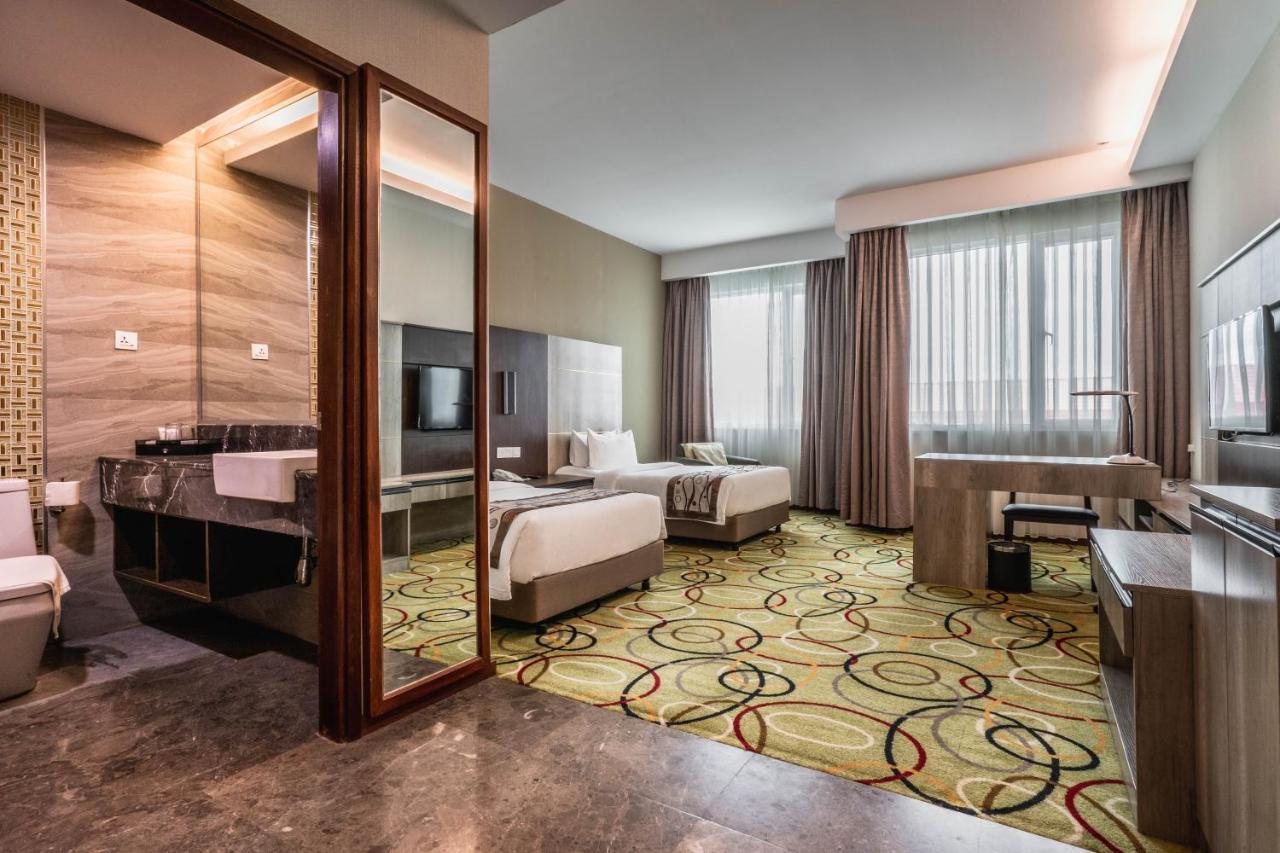 Ano Hotel Мири Екстериор снимка