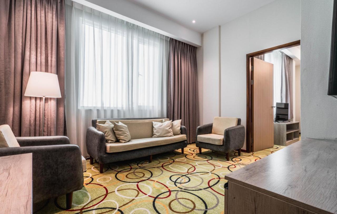 Ano Hotel Мири Екстериор снимка