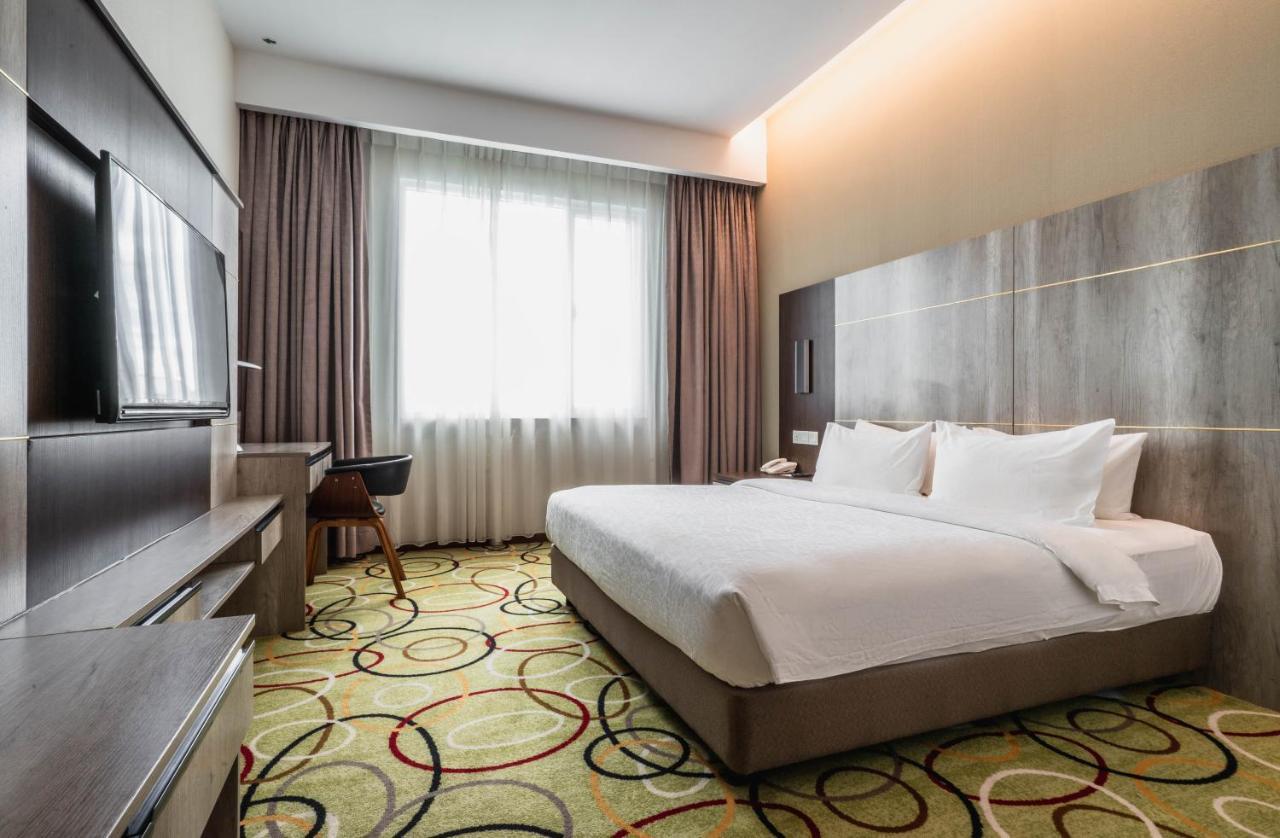 Ano Hotel Мири Екстериор снимка