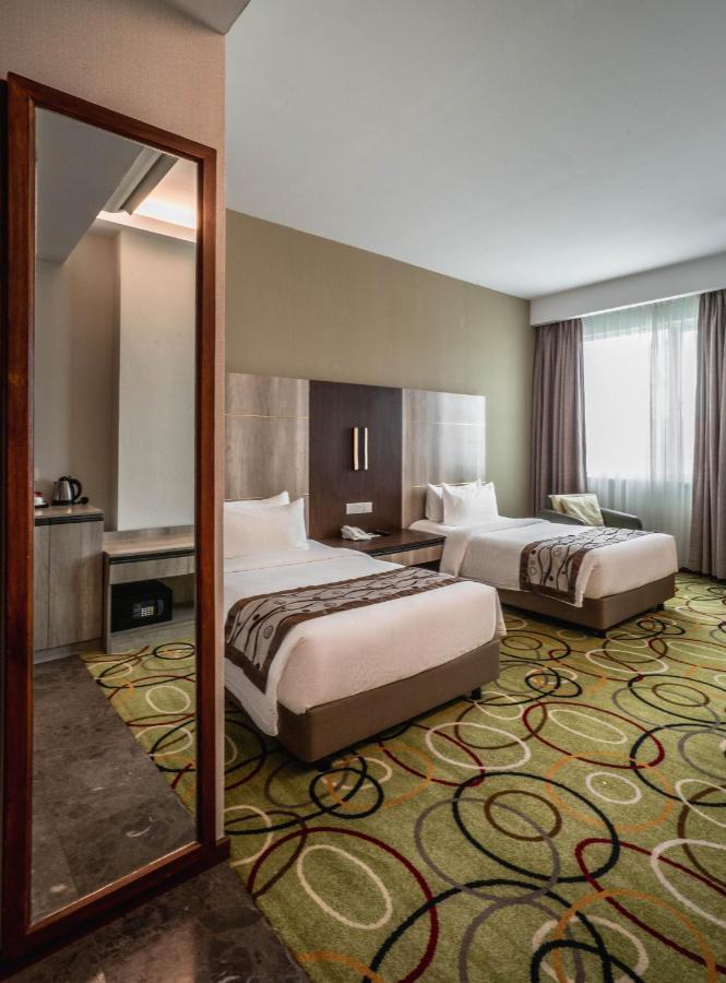 Ano Hotel Мири Екстериор снимка