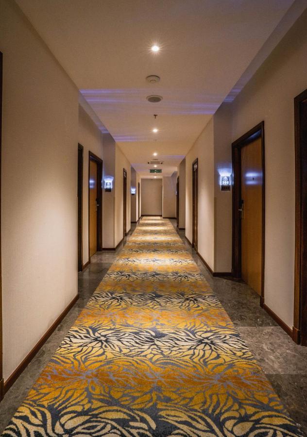 Ano Hotel Мири Екстериор снимка